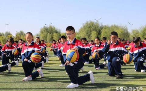 幼儿拍球的基本动作要领（拍球发展幼儿什么动作）